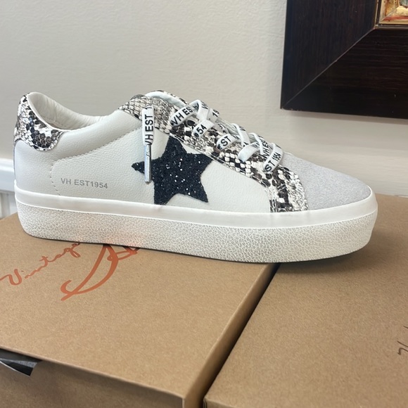 Vintage Havana Black Snakeskin Sneakers. New w tags, never worn - Picture 3 of 3